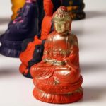 Olivier Morel - 10 000 Bouddhas, résine acrylique + pigments, 2018, Bouddha